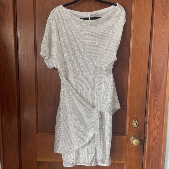 Grace Karin Womens Sequin Dress White Silver Sequins NWT Knee Length Front Sash - Picture 1 of 12